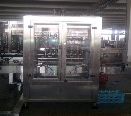 Mua 2800-4800BPH Capacity Pesticide Filling Machine With State Of The Art Technology Máy nạp thuốc trừ sâu với công nghệ tiên tiến sản xuất trực tuyến