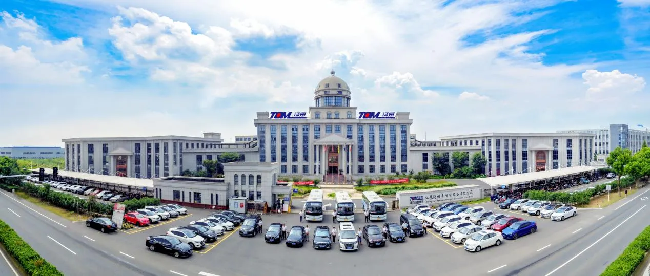 ODM Máy chứa chai dầu và chất lỏng tự động đa đầu độc quyền 12