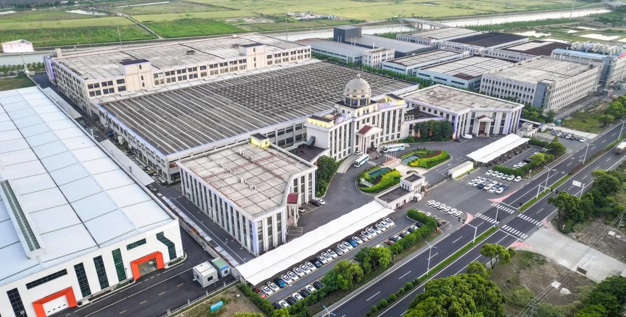 M&aacute;y đ&oacute;ng g&oacute;i h&oacute;a học với nguồn kh&iacute; ổn định v&agrave; ti&ecirc;u thụ thấp để lấp đầy nhu cầu đ&oacute;ng g&oacute;i chất lỏng th&ugrave;ng 200L 9